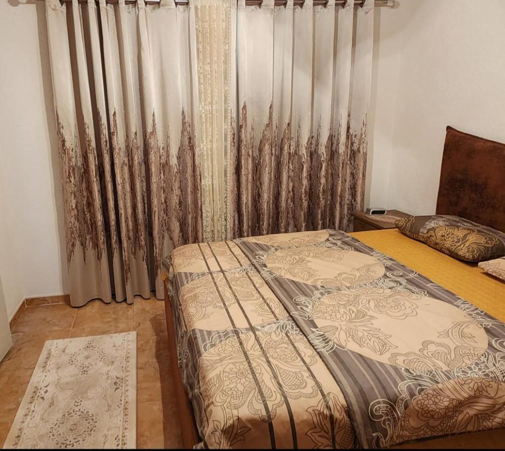 Apartments Ishmi In Center Of Ulcinj Phòng bức ảnh