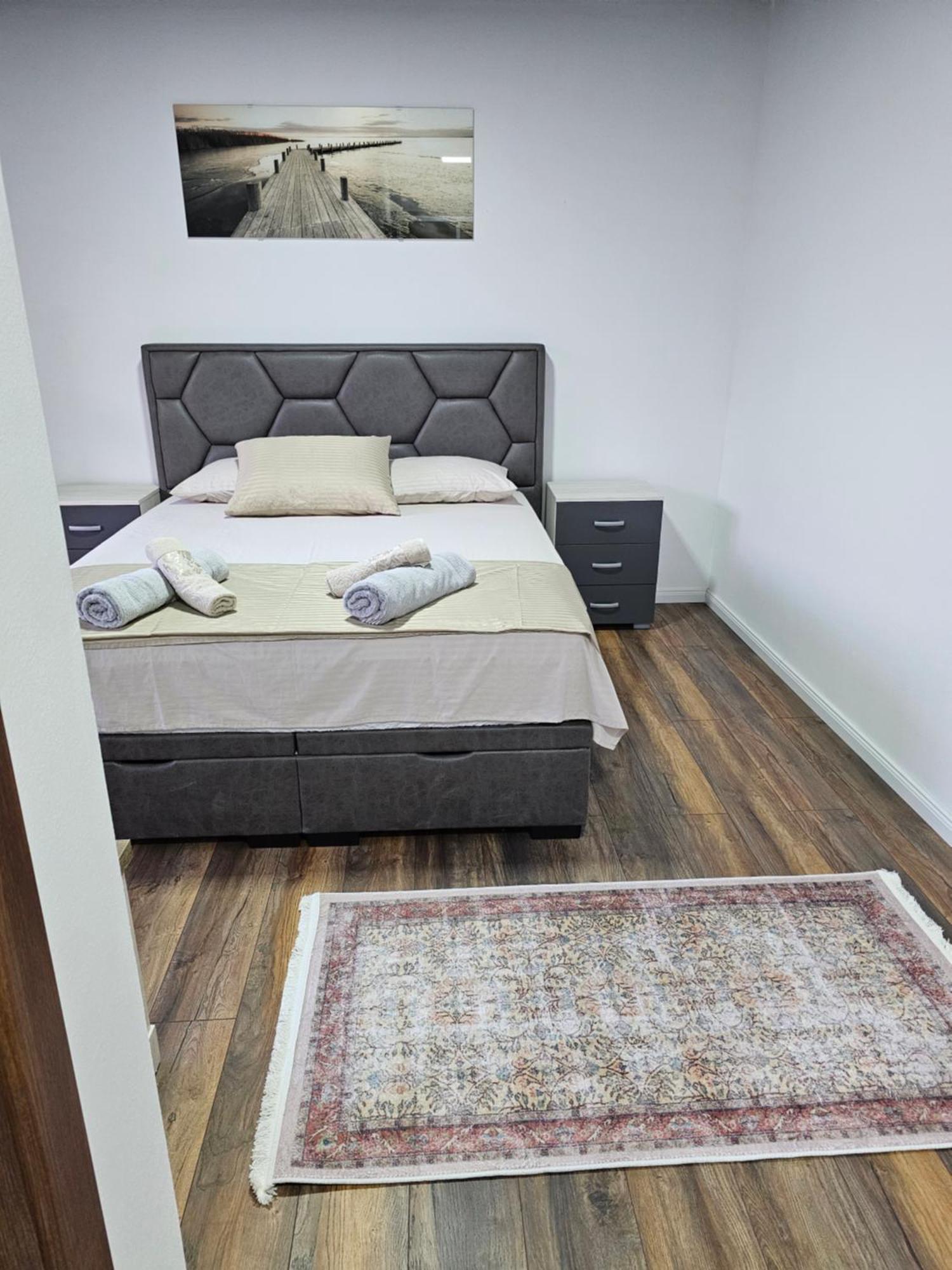 Apartments Ishmi In Center Of Ulcinj Ngoại thất bức ảnh