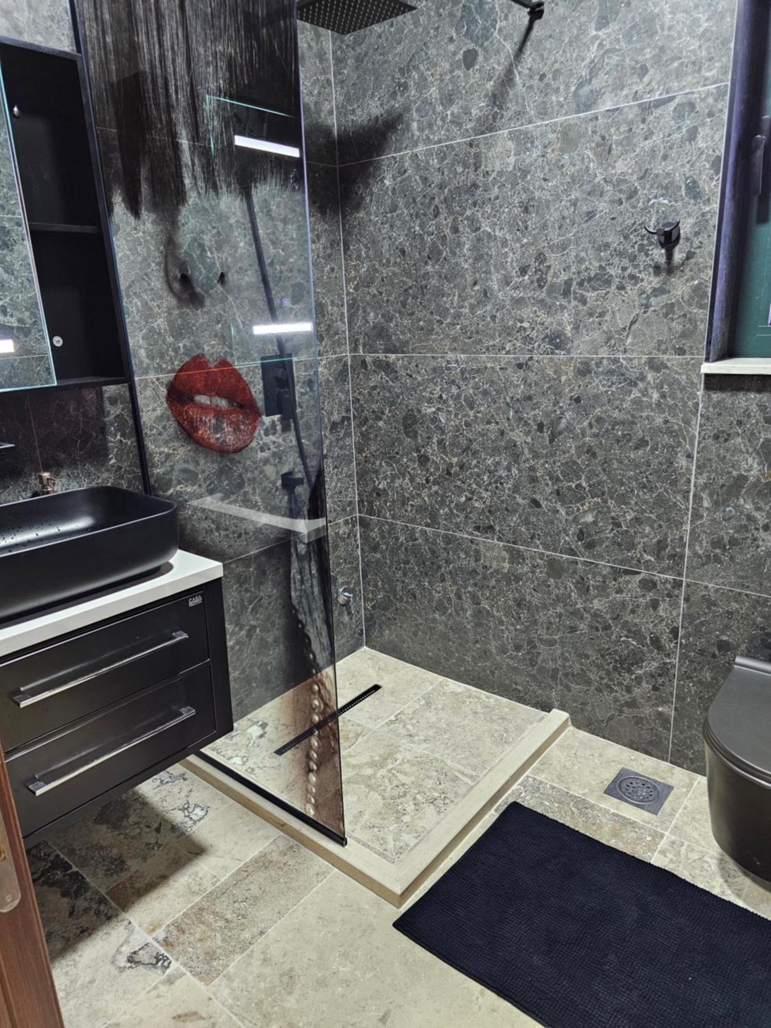 Apartments Ishmi In Center Of Ulcinj Ngoại thất bức ảnh