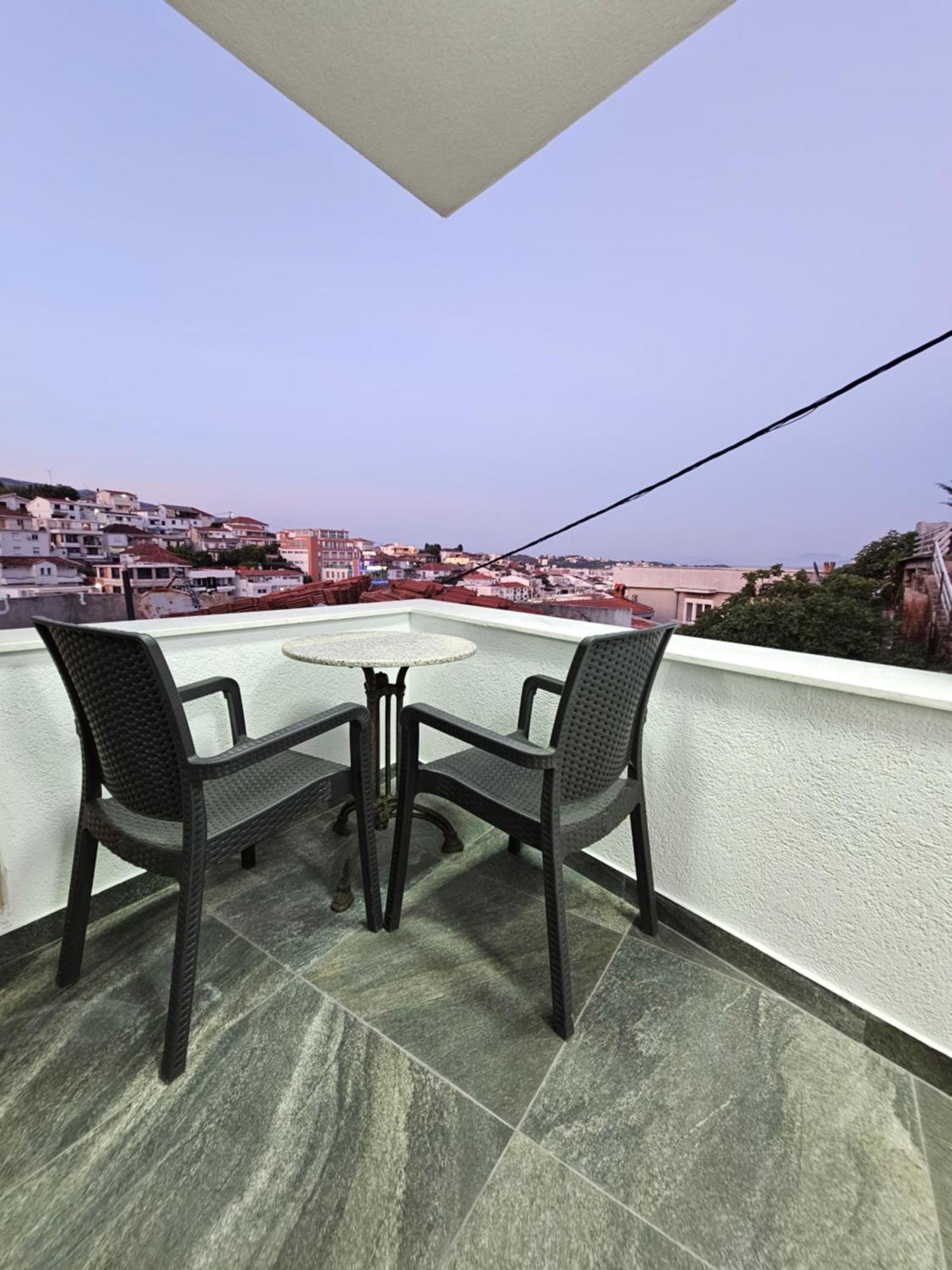 Apartments Ishmi In Center Of Ulcinj Ngoại thất bức ảnh