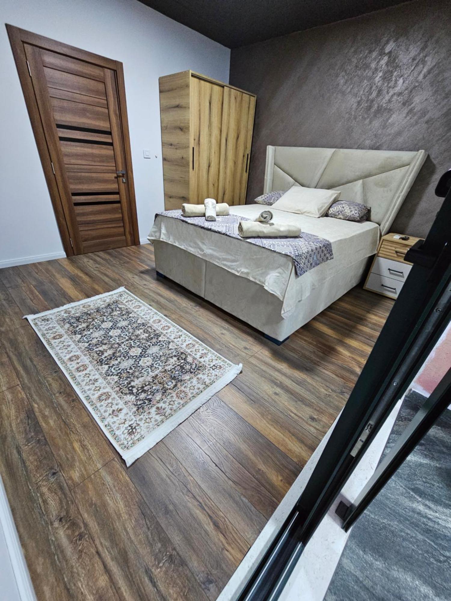 Apartments Ishmi In Center Of Ulcinj Ngoại thất bức ảnh