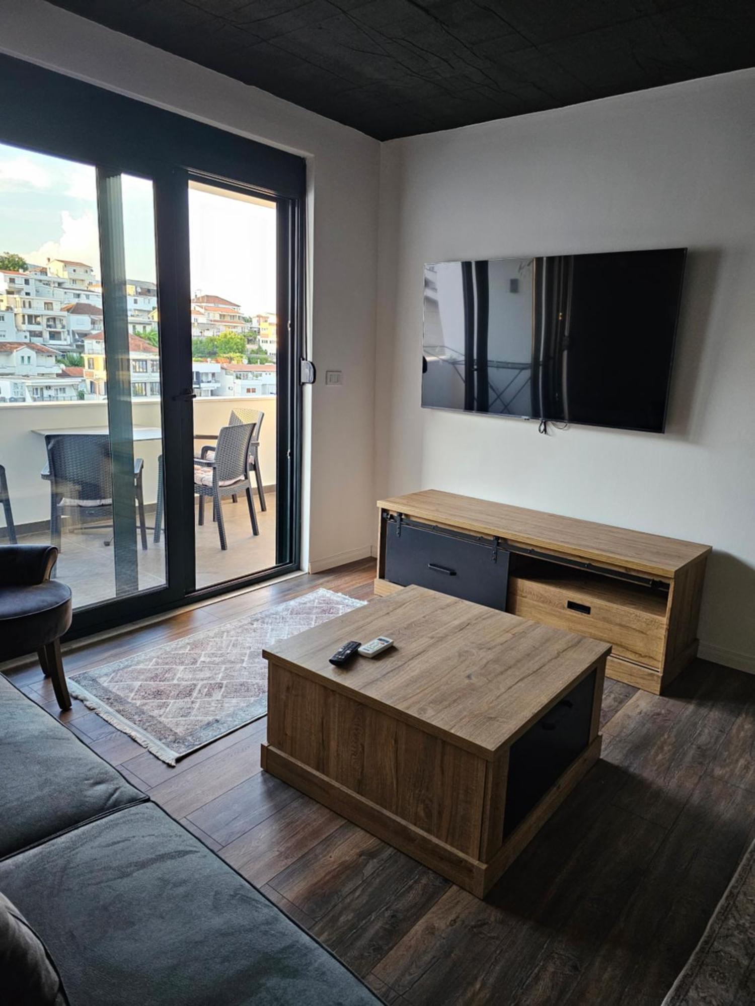 Apartments Ishmi In Center Of Ulcinj Ngoại thất bức ảnh