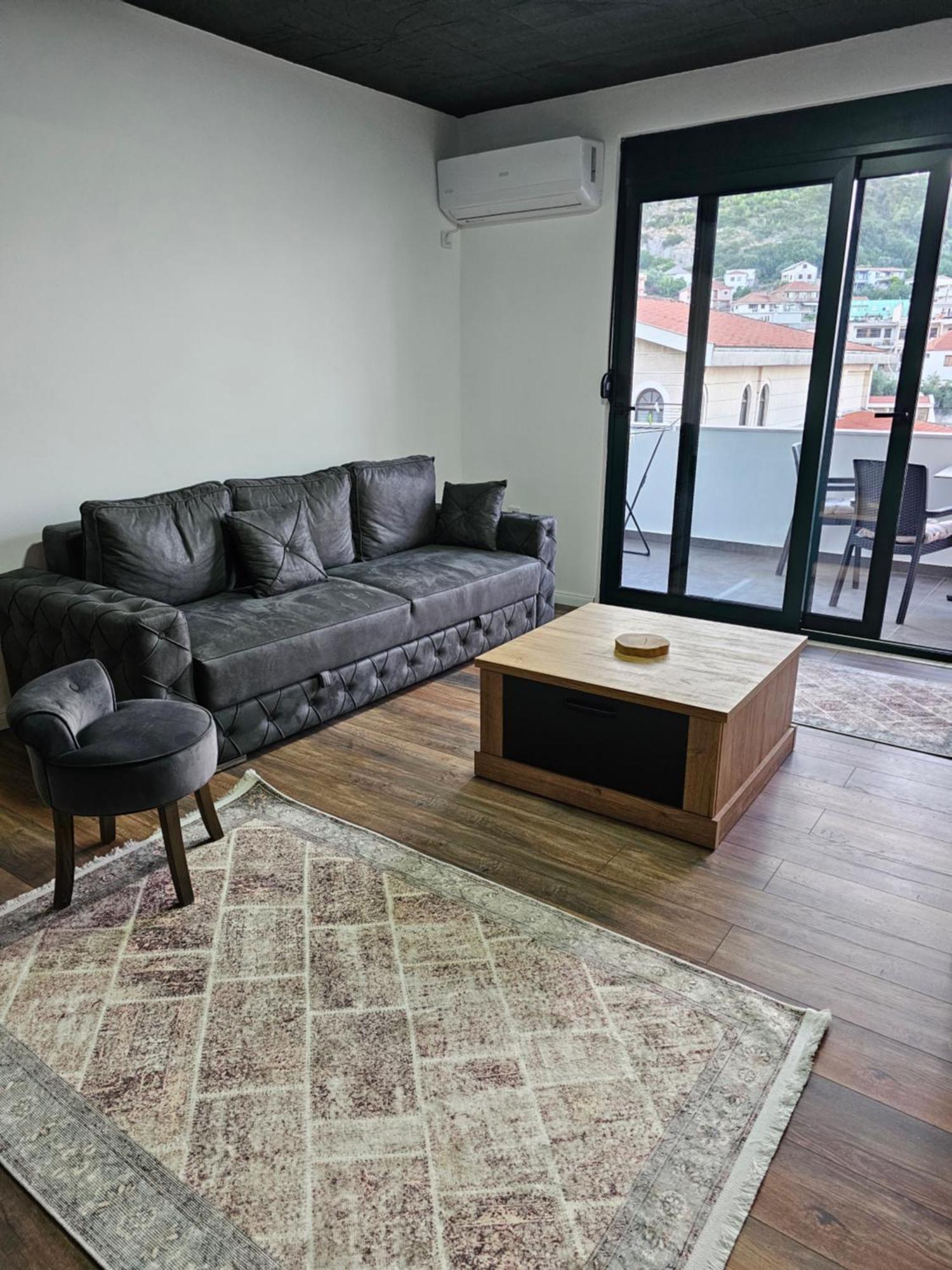 Apartments Ishmi In Center Of Ulcinj Ngoại thất bức ảnh